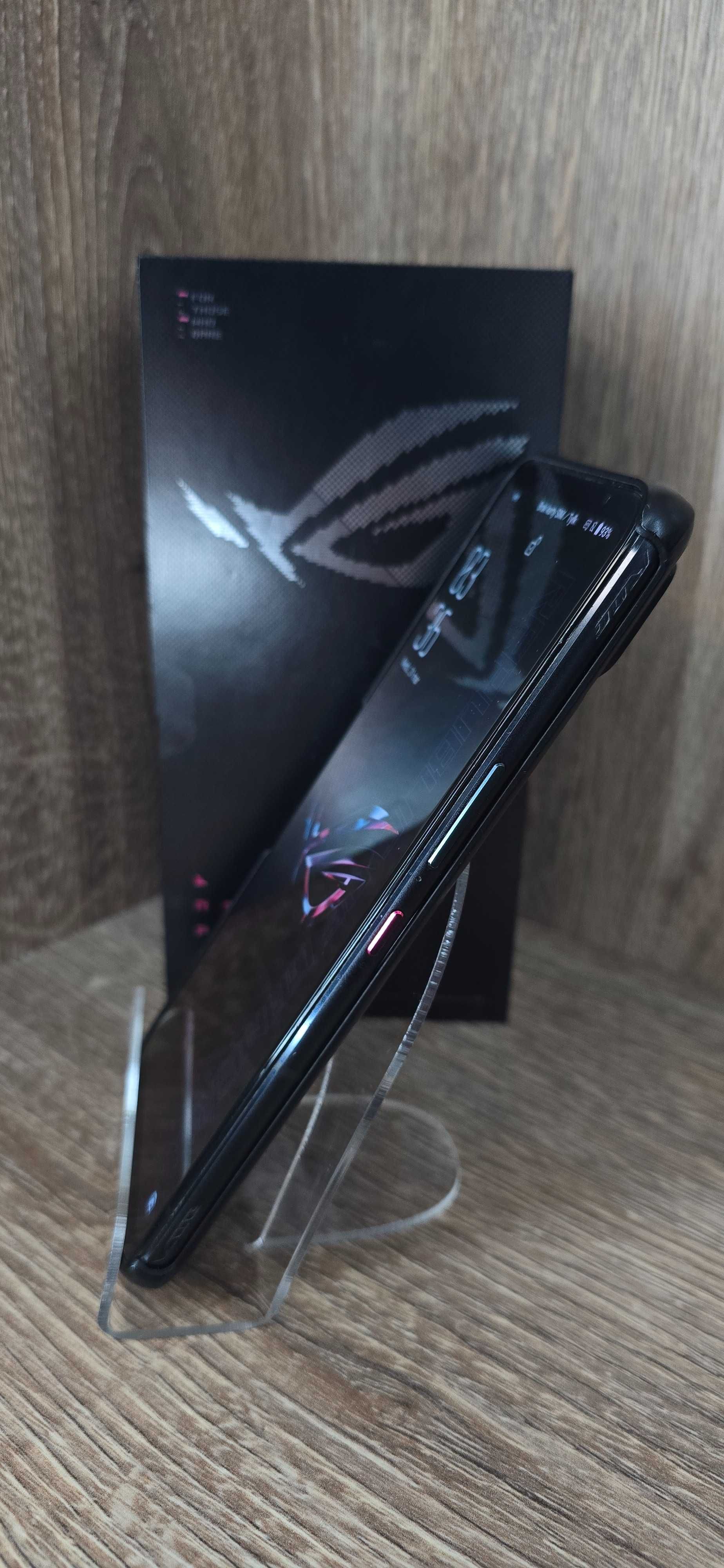 Asus ROG Phone 6 Dual Sim 5G 16GB/512GB AI2201 Komplet