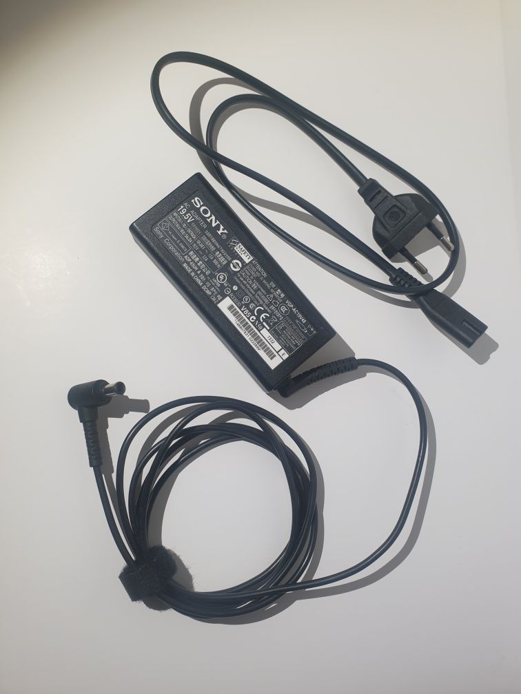Zasilacz Sony VGP-AC19V48