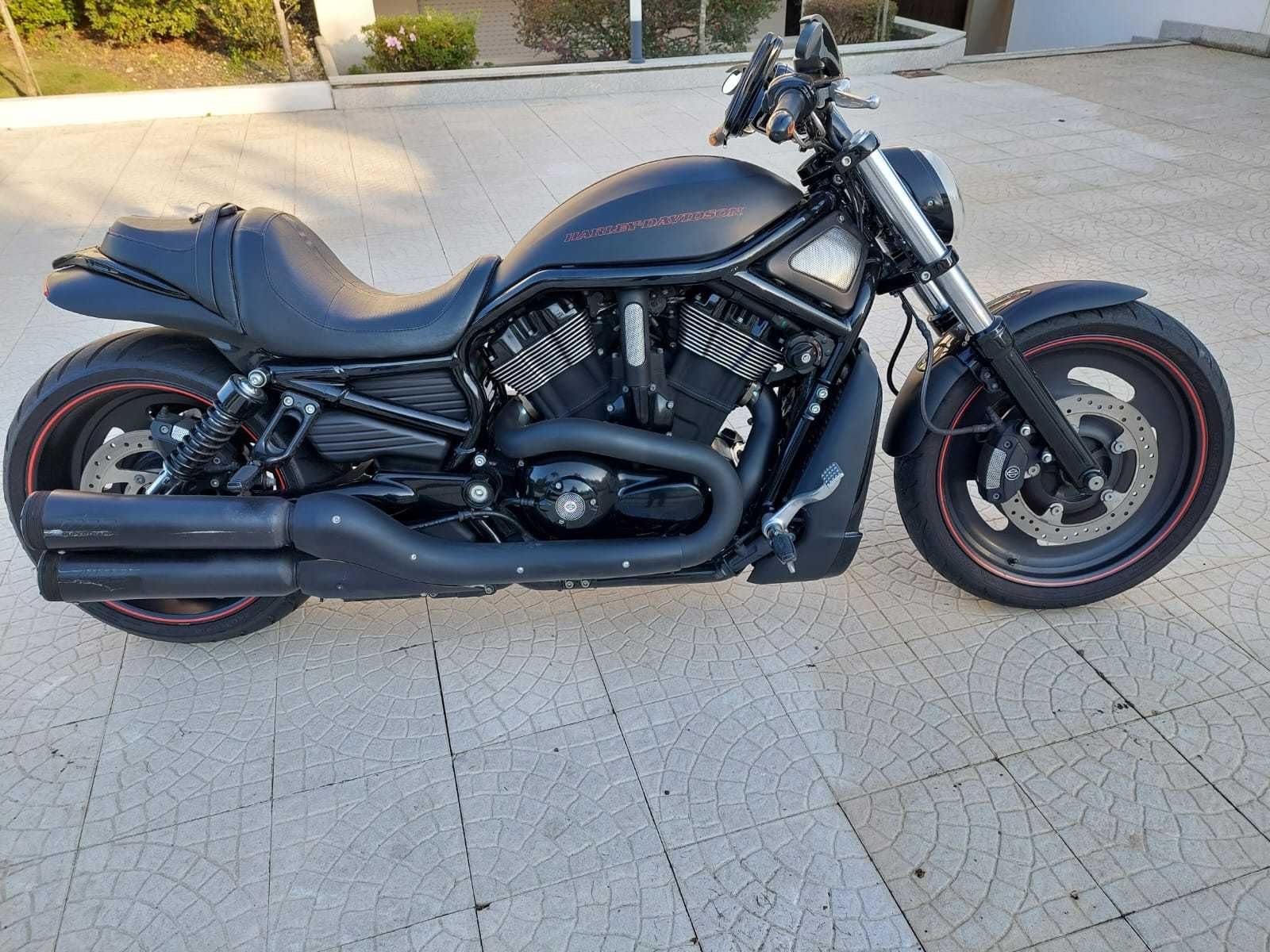 Moto Harley Davidson VRSCDX Night Road Special 2007