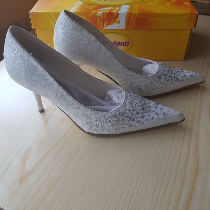 Sliczne buciki slubne rozm 36-37