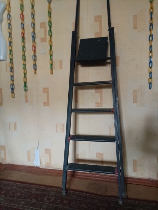 Продам стремянку