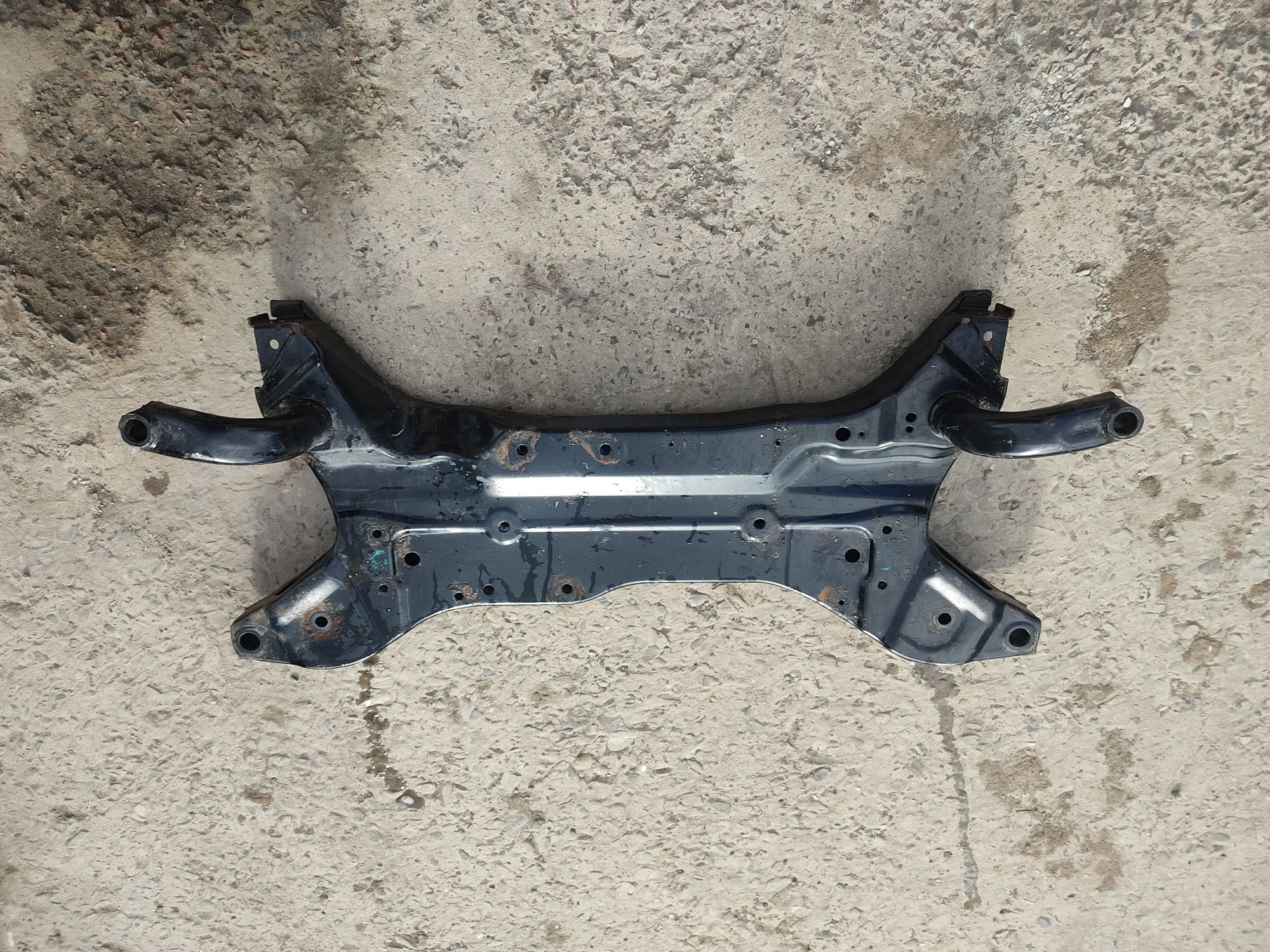 Підрамник передній Dodge caliber Jeep patriot compass