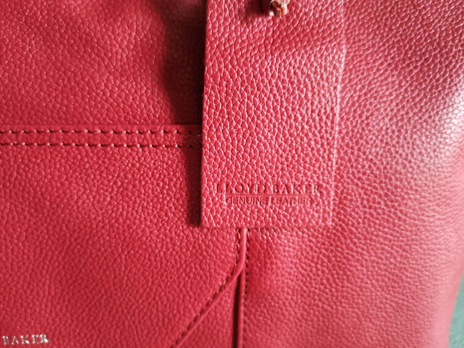 Красная кожаная сумка Lloyd Baker, Великобритания