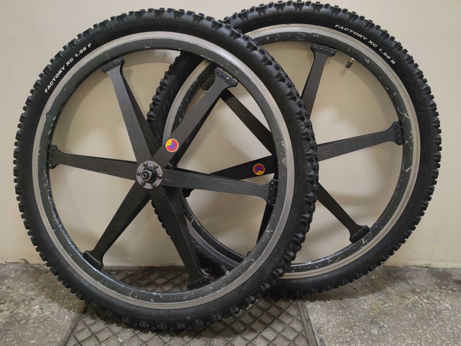 Opony TIOGA FACTORY XC 26x1,95 retro MTB 26"  48-559