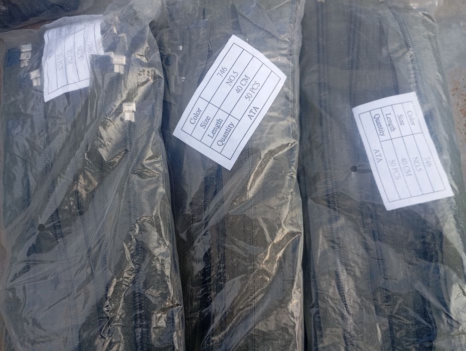 Продам змейки хаки