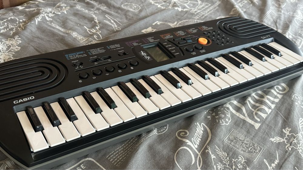 Синтезатор Casio SA-77A