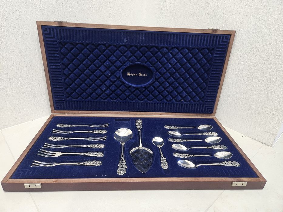 Sprzedam sztućce Antiko 100