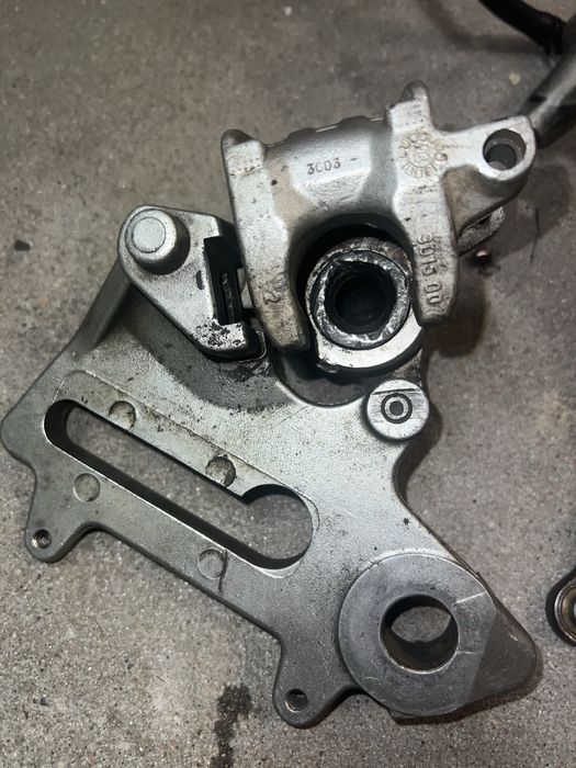 Brembo zacisk jarzmo pompa zbiorniczek przewód tylni tyl exc sxf sx