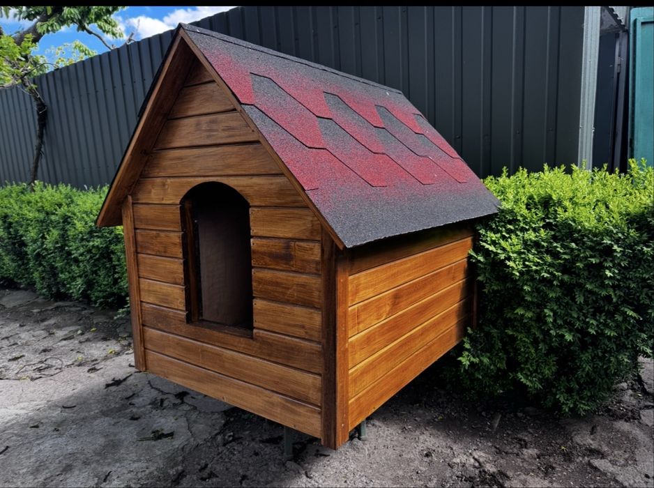 Будки утеплені та прості