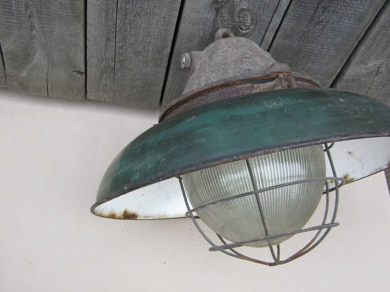 Lampa industrialna przemysłowa 51 cm