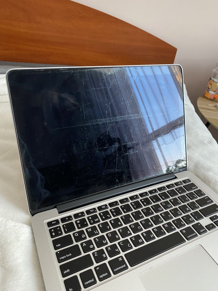 Macbook Pro'13 2015, 8 Gb RAM, 128GB SSD