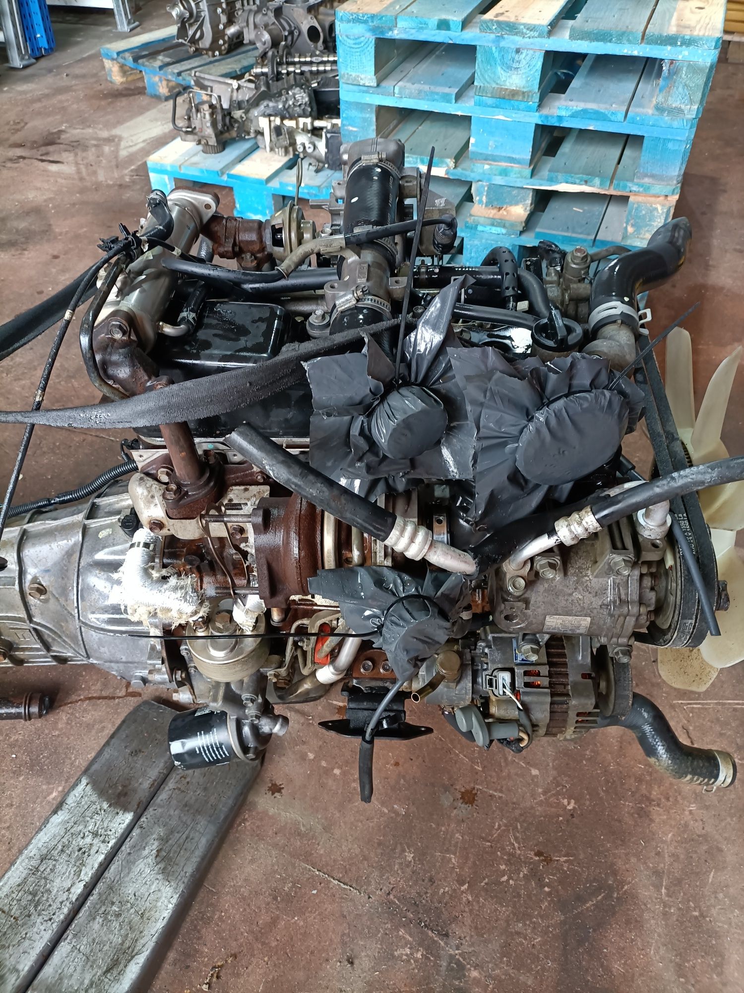 Motor Isuzu 4jh1 turbo