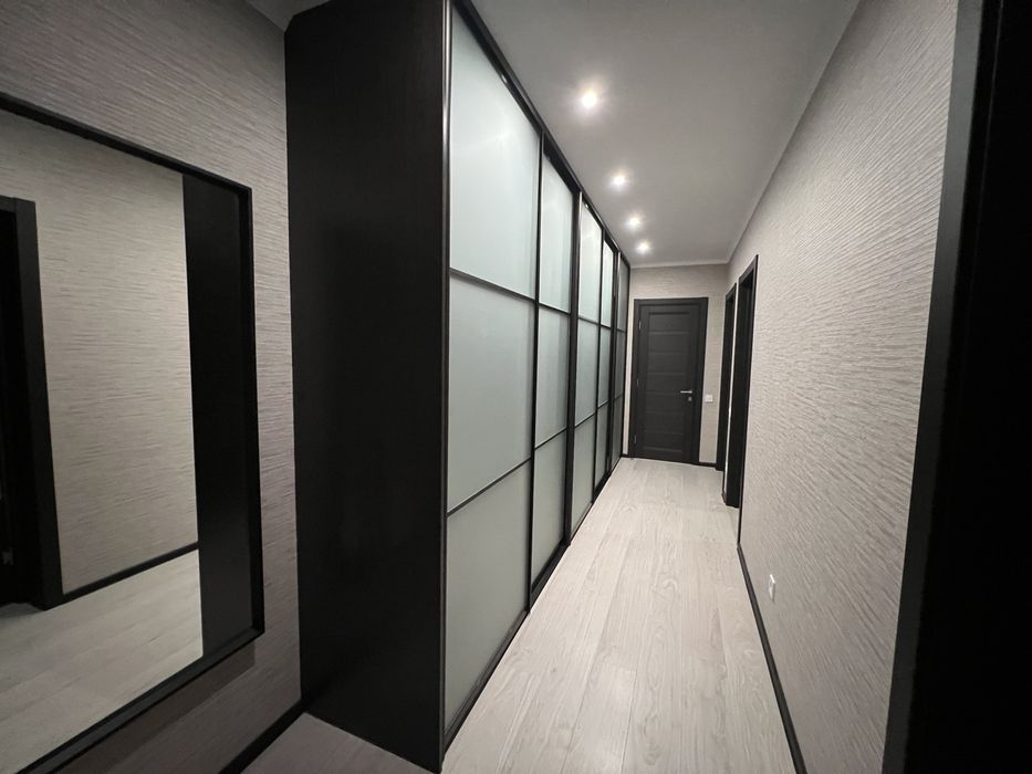 Оренда чотирьох кімнатної двох ярусної квартири по вул Мікльоша