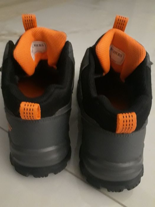 Черевики,ботінки  Skechers р.36