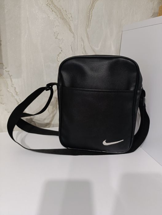 Чоловіча барсетка Nike