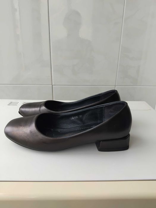 Sapatos de senhora                                    Excelente estado