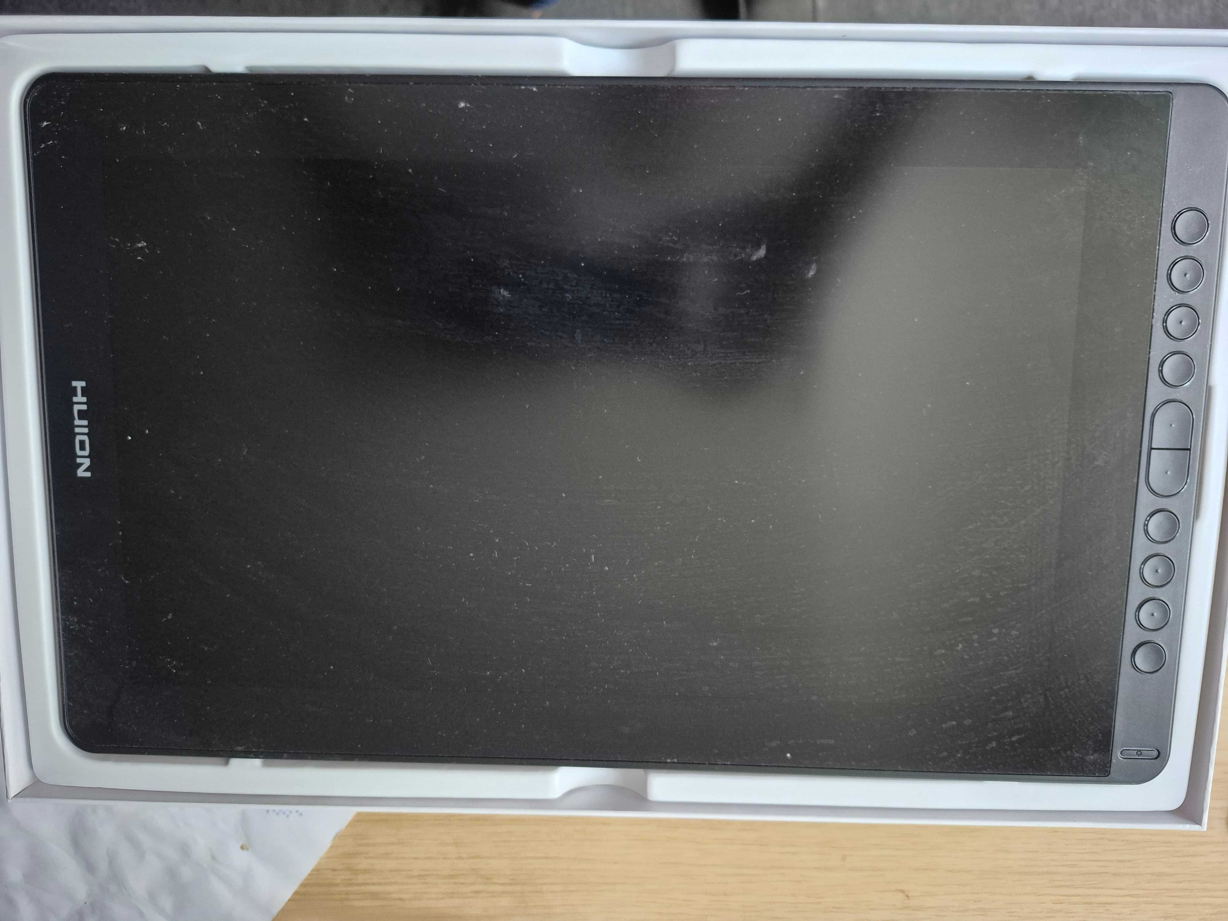 Tablet graficzny LCD Huion Kamvas 16 2021 FHD IPS 5080lpi 15,6" Czarny