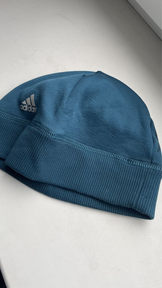 Шапка Adidas для бігу