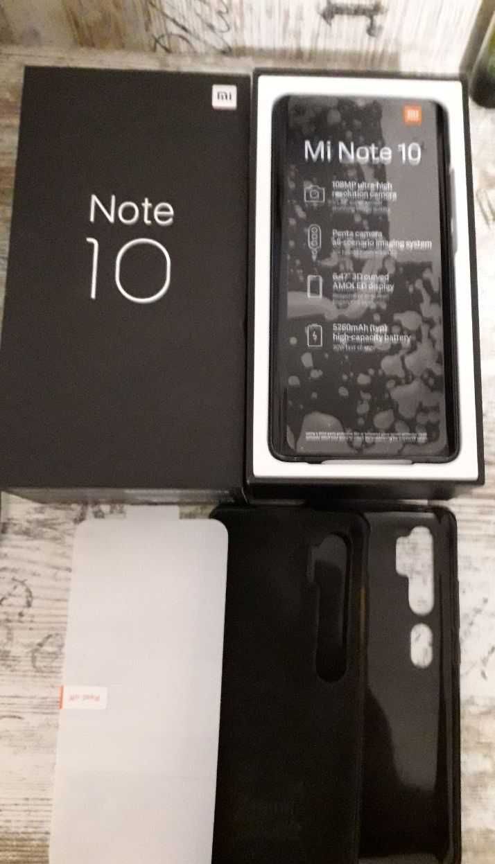смартфон Xiaomi Mi Note 10  идеальное состояние