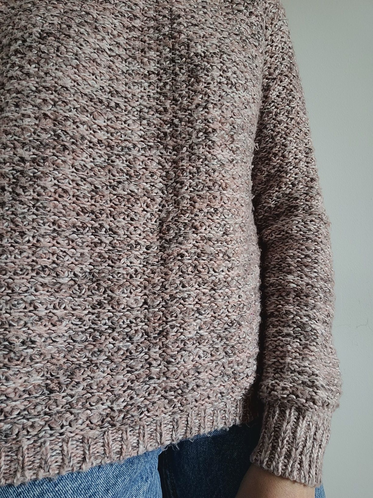 Pastelowy sweter oversize vintage