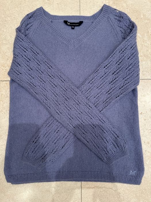 Женский свитер Crew Clothing Company.