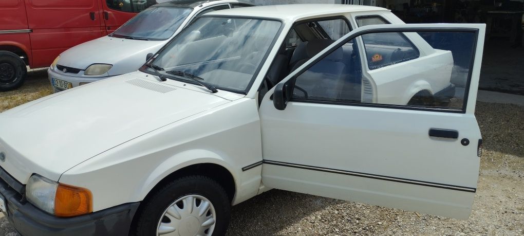 Ford Escort 1100