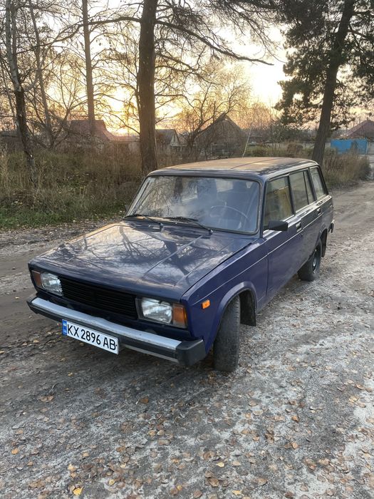 Автомобіль Ваз 2104