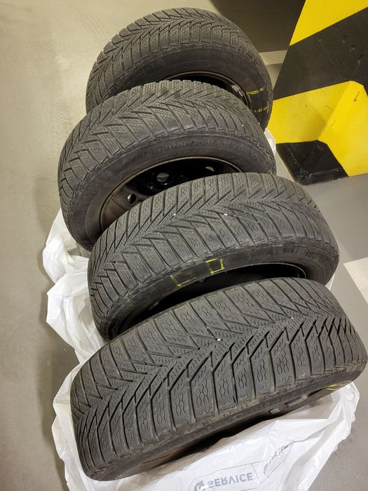 Opony zimowe Continental 185 / 60 R 15 88T stalowe felgi i kołpaki