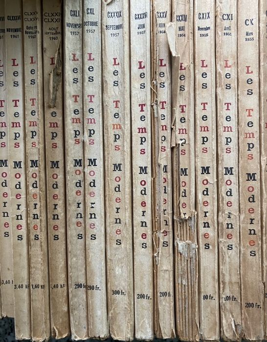 34 volumes de “Les temps modernes”