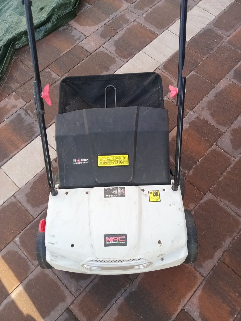 Wertykulator aerator