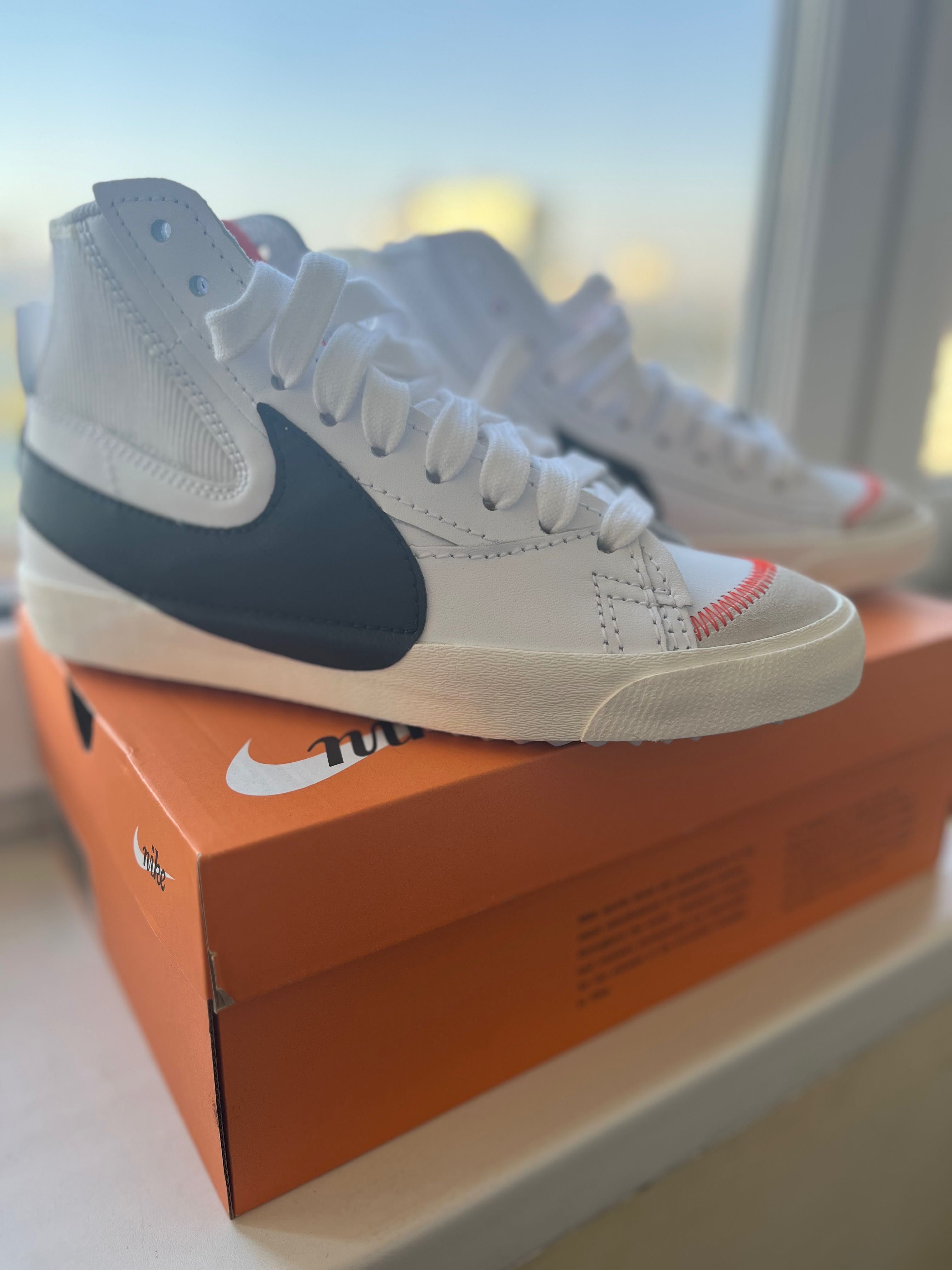 Продам Nike BLAZER MID 77 JUMBO 42,5 27см