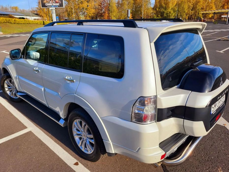 Mitsubishi Pajero IV 3.8 Benzyna