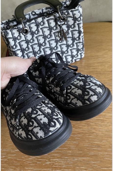 Набір сумка з кросівками, разом 800 грн!