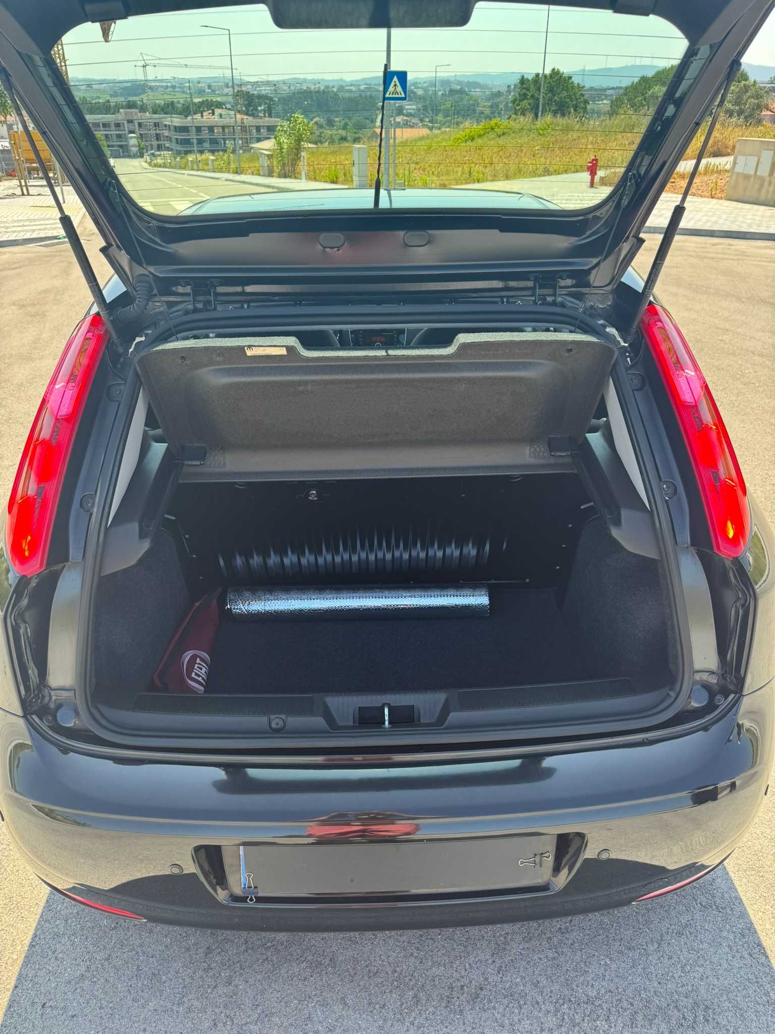FIAT PUNTO 1.2 - Start&Stop - Poucos KM