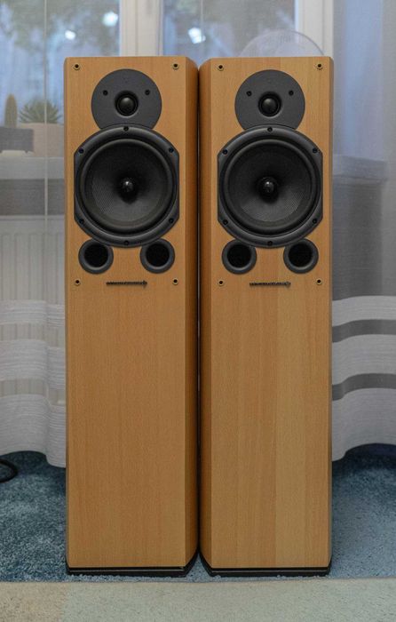 Zestawy głośnikowe Wharfedale Diamond 9.4