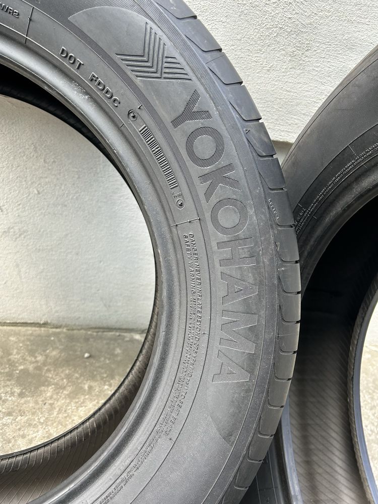 235/60R18 Yokohama Advan Sport V105 6.5mm 2016рік 2шт