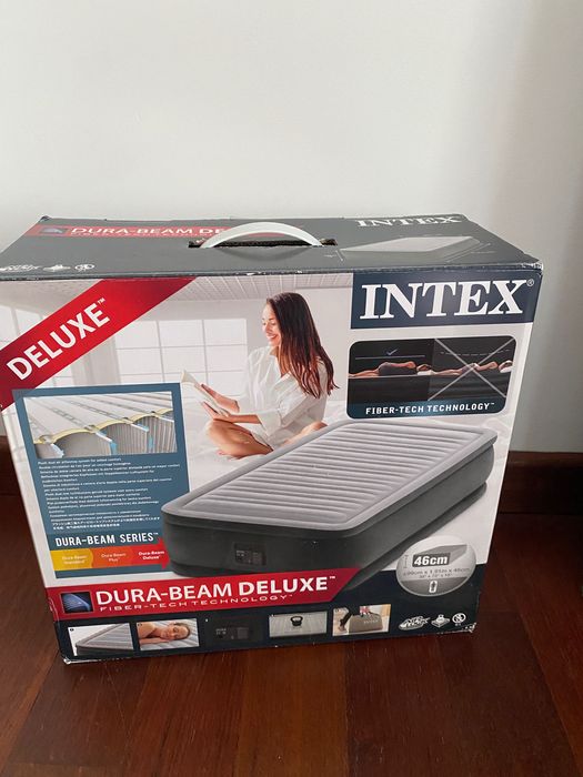Materac dmuchany jednoosobowy z pompką INTEX