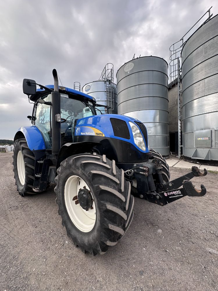 New Holland T6070