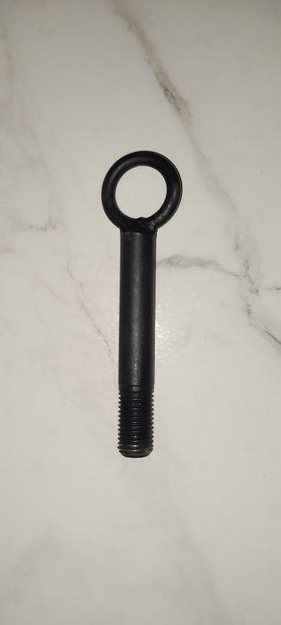 Крюк буксировочный nissan Leaf