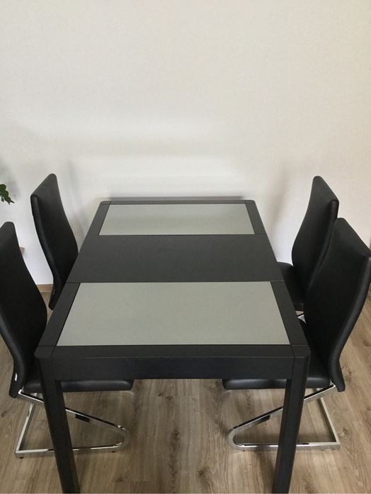Witryna, szafka rtv i stół rozkladany, Ciekawy komplet do salonu