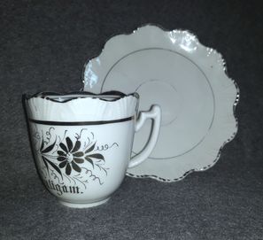 J. S. ZOFIÓWKA Filiżanka stara porcelana Sophienau śląska