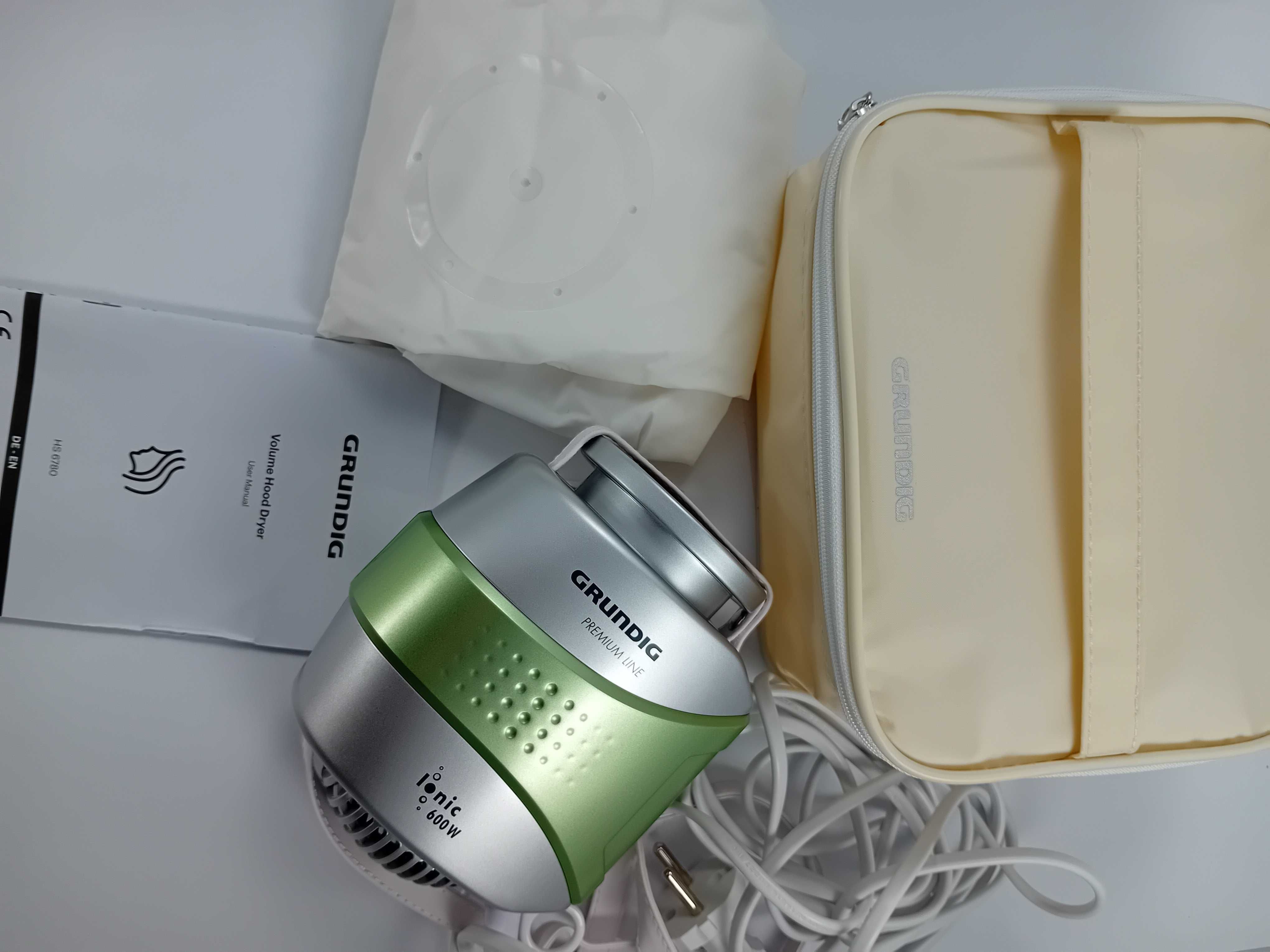 Suszarka do włosów Grundig HS 6780 T1E269