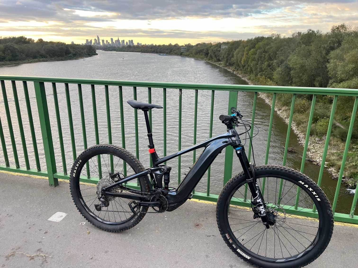 Giant Trance E +3 PRO  rama L UPGRADE