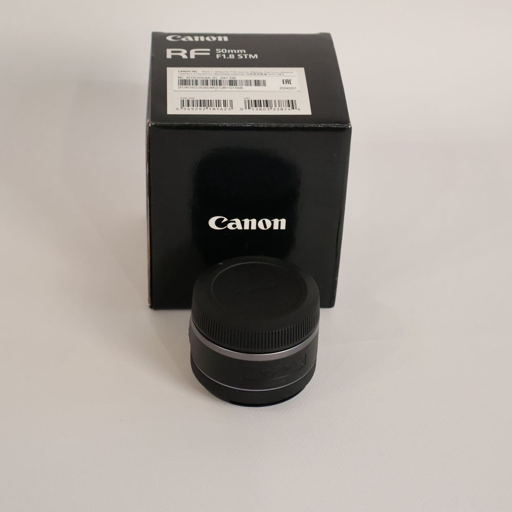 Продам об'єктив Canon RF 50 mm f/1.8 STM Гарантія MOYO