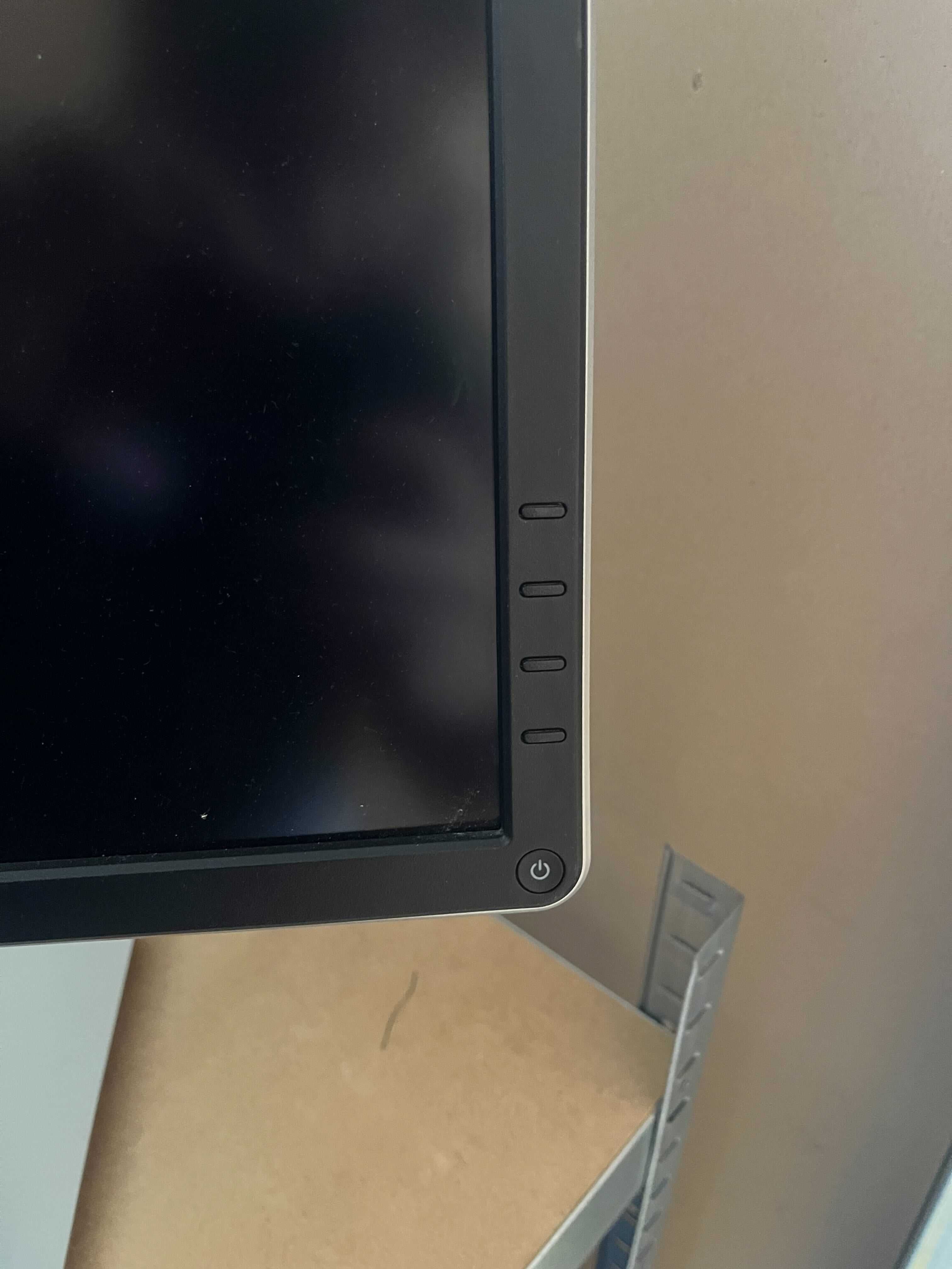 Monitor Dell model P2416Db