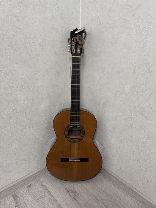 Гітара класична Paco Castillo 202