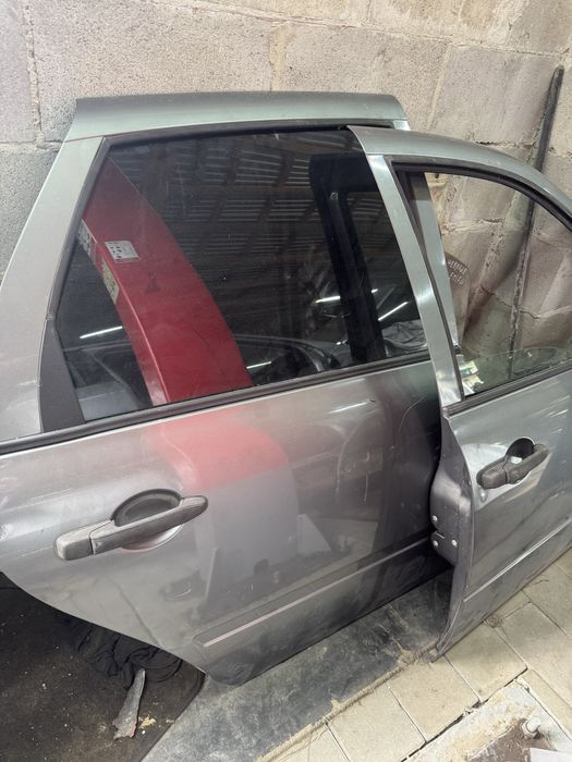 Дверка Лада калина капот задня дверка Ваз 1118 двері калина