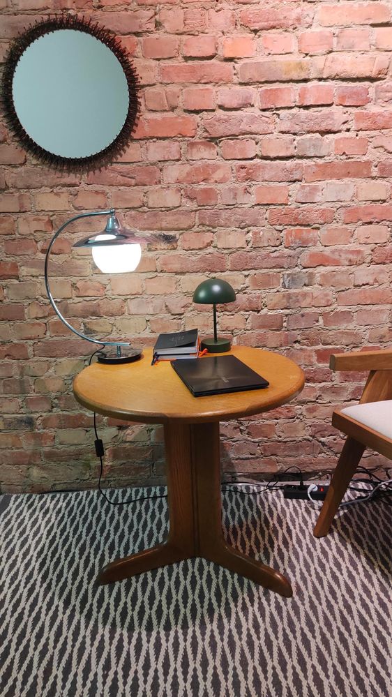 Stolik okrągły drewniany retro fornir dębowy