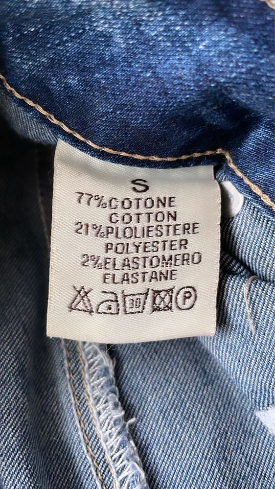Oryginalne jeansy z haftem kupione we Włoszech rozmiar S