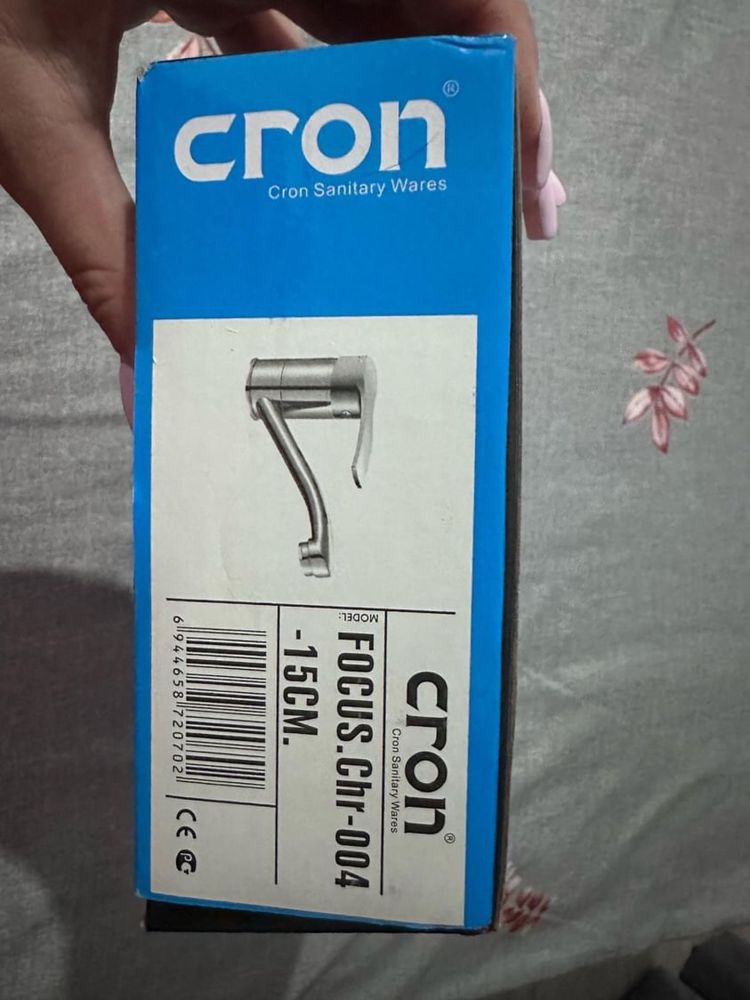 Продам смеситель CRON